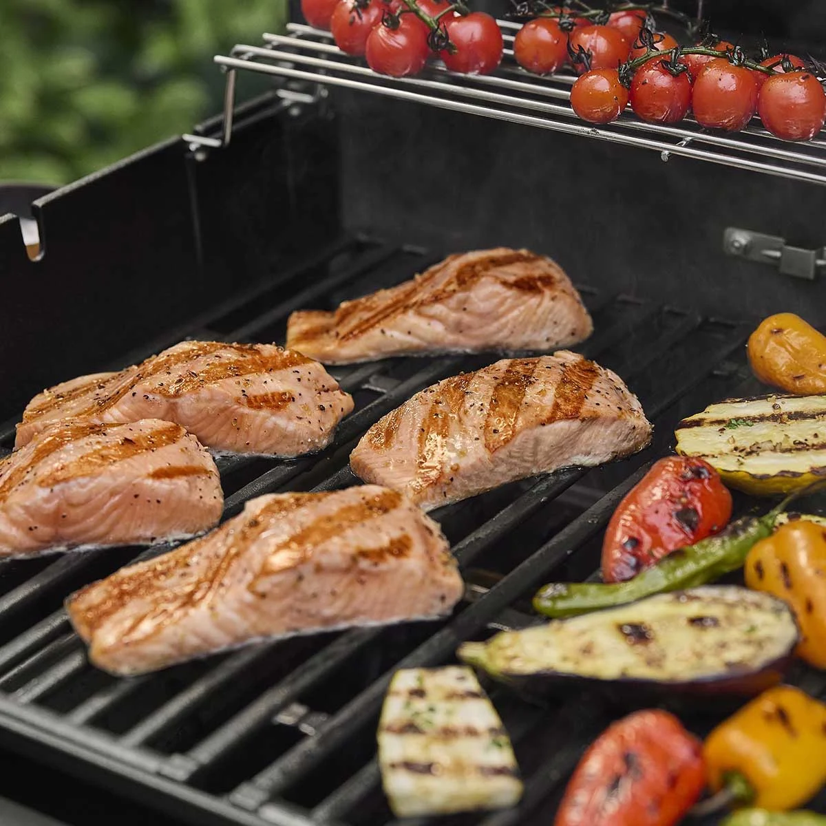 Газовий гриль Weber Spirit E-435 132х67,5х118 см сталь чорний