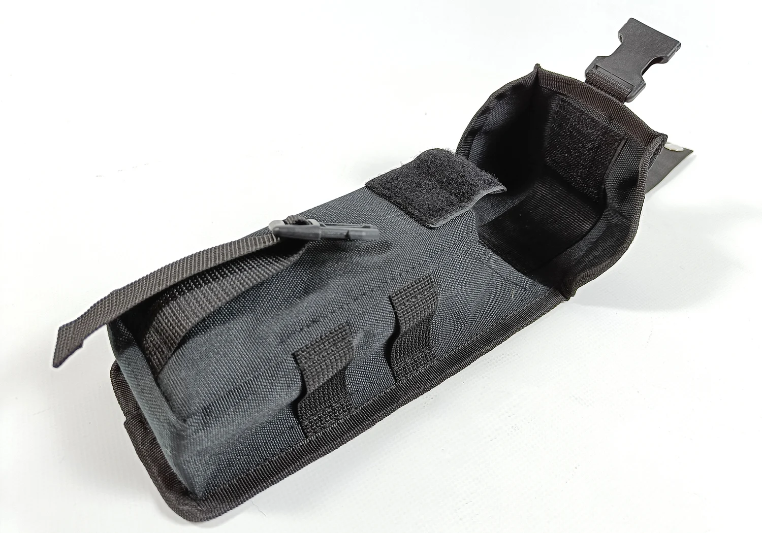 Підсумок одинарний закритий для магазинів АК MOLLE Cordura 1050 23х10х5 см чорний