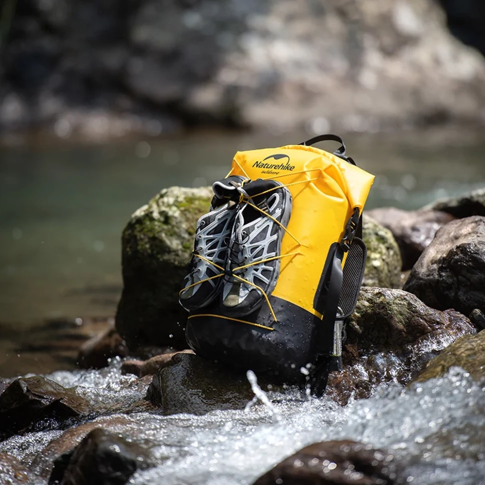 Водонепроникний рюкзак Naturehike NH21FSB04 40л нейлон 420D бежевий 47х72 см